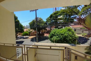 Casa &agrave; venda - 255m&sup2; - ZONA VI