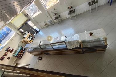 Sala Comercial &agrave; venda - 200m&sup2; - Centro
