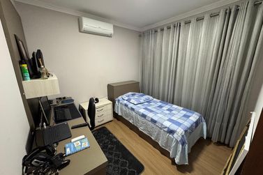 Casa &agrave; venda - 240m&sup2; - Jardim Europa