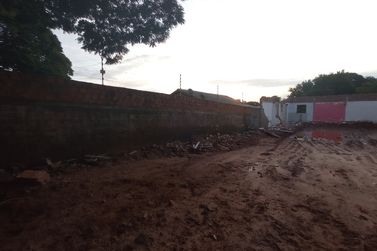 Terreno &agrave; venda - 180m&sup2; - Jardim Panorama (Tangar&aacute;)