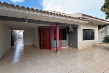 Casa &agrave; venda - 200m&sup2; - Jardim Aratimb&oacute;