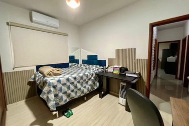 Casa &agrave; venda - 129m&sup2; - JARDIM BELVEDERE