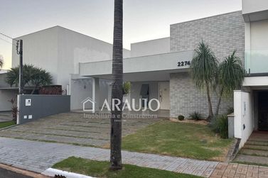 Casa &agrave; venda - 218m&sup2; - Condom&iacute;nio Residencial Portal das &Aacute;guas