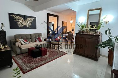 Casa &agrave; venda - 205m&sup2; - Zona V