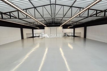 Sala Comercial &agrave; venda - 550m&sup2; - VILA BECKER