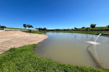 Ch&aacute;cara &agrave; venda - 