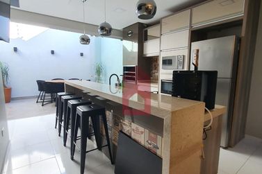 Casa para alugar - 145m&sup2; - Jardim Yoshi