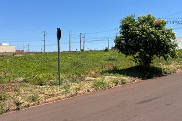 Terreno &agrave; venda - 326m&sup2; - Jardim Thereza