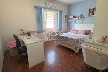 Sobrado &agrave; venda - 238m&sup2; - Zona 2