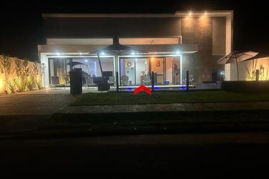 Casa &agrave; venda - 215m&sup2; - Porto Camargo