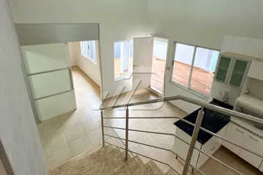 Sobrado &agrave; venda - 180m&sup2; - Zona I