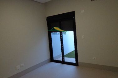 Casa &agrave; venda - 200m&sup2; - CONDOM&Iacute;NIO JARDIM VERSAILLES
