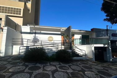 Casa para alugar - 337m&sup2; - Zona I
