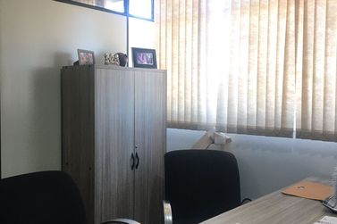 Sala Comercial &agrave; venda - 65m&sup2; - ZonaI