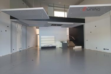 Sal&atilde;o Comercial para alugar - 336m&sup2; - Centro