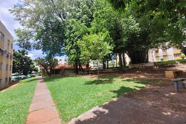 Apartamento para alugar - 59m&sup2; - Zona III