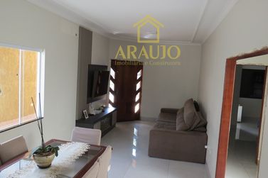 Casa &agrave; venda - 150m&sup2; - Jardim Tropical