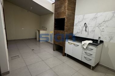Casa para alugar - Zona III