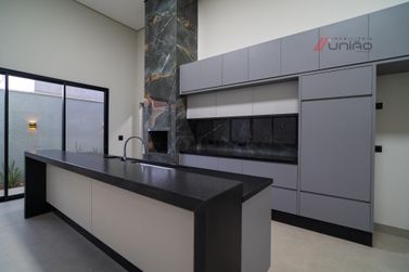 Casa &agrave; venda - 152m&sup2; - Condominio Essenza