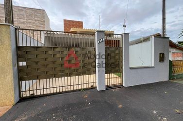 Casa para alugar - 100m&sup2; - Zona VII