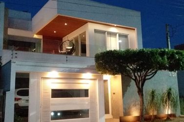 Sobrado &agrave; venda - 259m&sup2; - Parque Alphaville