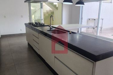 Casa para alugar - 252m&sup2; - Residencial Ecoville