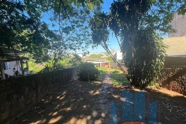 Terreno &agrave; venda - 364m&sup2; - Zona IV