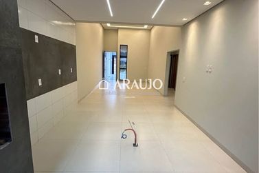 Casa &agrave; venda - 126m&sup2; - Jardim Imigrantes 2