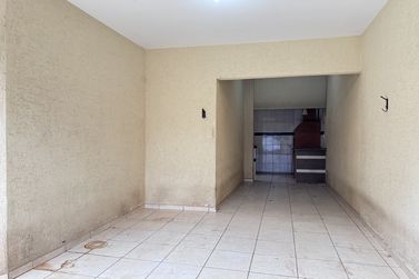 Casa para alugar - 80m&sup2; - Pr&oacute;ximo ao Posto Abel