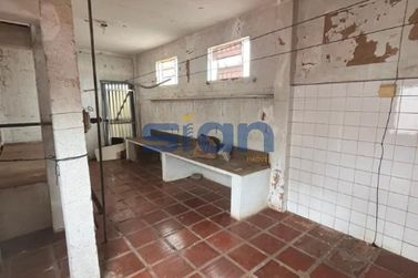 Casa para alugar - 308m&sup2; - Zona III