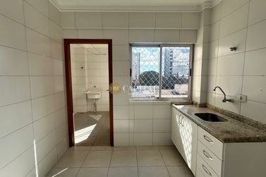 Apartamento para alugar - 104m&sup2; - Zona III