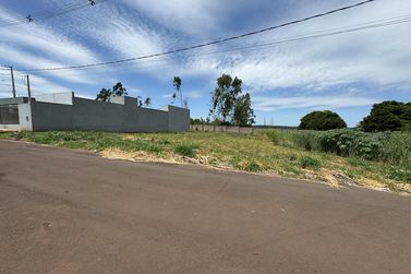 Terreno &agrave; venda - 525m&sup2; - Porto Camargo