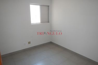 Apartamento &agrave; venda - 68m&sup2; - ZONA III