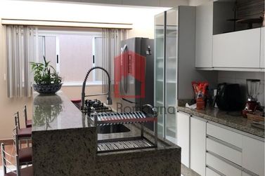 Sobrado &agrave; venda - 276m&sup2; - Zona II