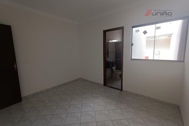 Casa &agrave; venda - 130m&sup2; - Zona VII