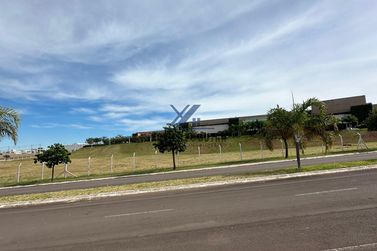 Terreno &agrave; venda - 560m&sup2; - Avenida De Frente Ao Shopping Palladium