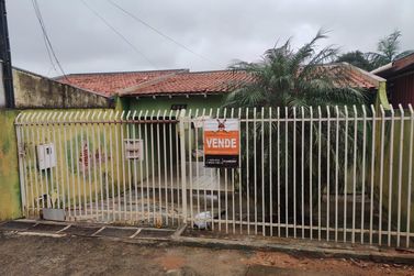 Casa &agrave; venda - 90m&sup2; - Jardim Monte Carlo