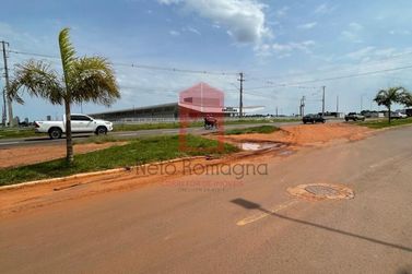 Terreno &agrave; venda - 840m&sup2; - Rodovia