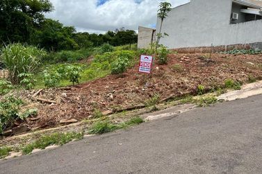 Terreno &agrave; venda - 163m&sup2; - Jardim Irene