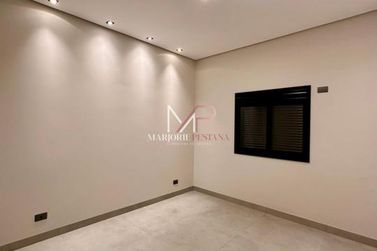 Casa &agrave; venda - 162m&sup2; - Avenida Paran&aacute;