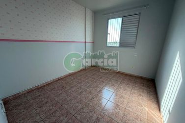 Apartamento &agrave; venda - 68m&sup2; - Zona III