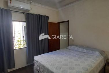 Casa &agrave; venda - 130m&sup2; - JARDIM COOPAGRO