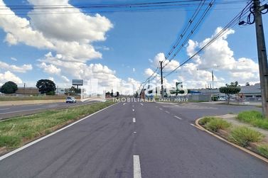 Sal&atilde;o Comercial para alugar - 820m&sup2; - Parque Residencial Viena