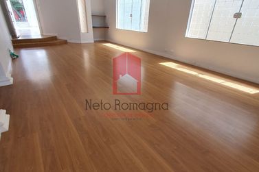 Casa para alugar - 380m&sup2; - Zona I