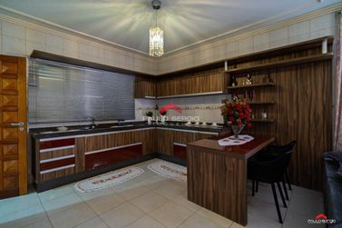 Casa &agrave; venda - 200m&sup2; - Jardim Monaco