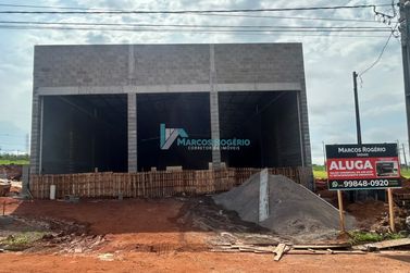 Sal&atilde;o Comercial para alugar - 470m&sup2; - Zona III