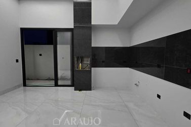 Casa &agrave; venda - 168m&sup2; - Paysage Essenza Condom&iacute;nio