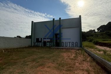 Sal&atilde;o Comercial para alugar - 640m&sup2; - Zona Armaz&eacute;m
