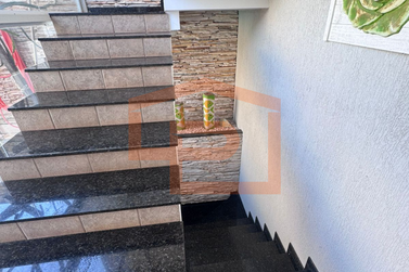 Casa &agrave; venda - 420m&sup2; - Zona I
