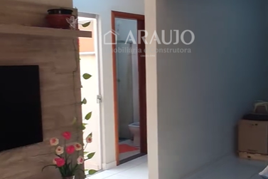 Casa &agrave; venda - 72m&sup2; - Jardim Sakai